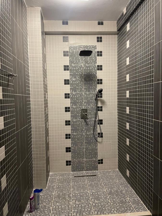 Albjona Guesthouse Тирана Екстериор снимка