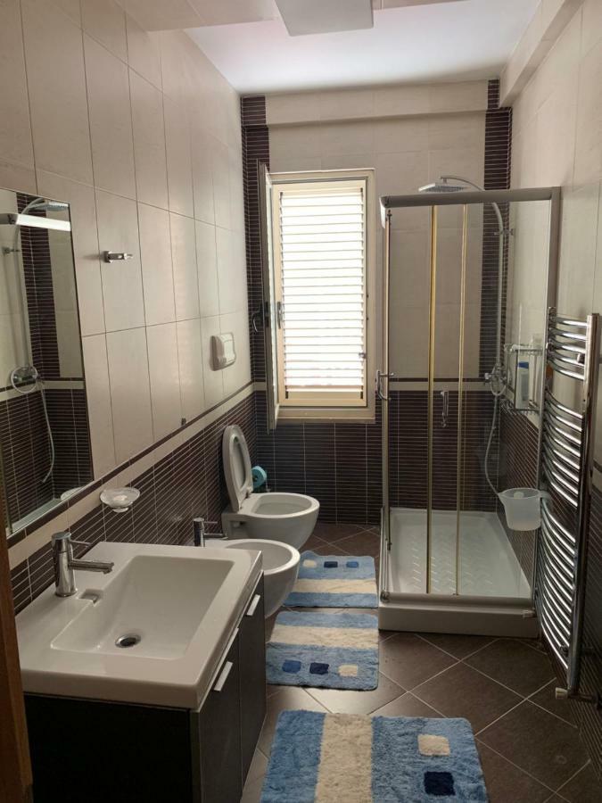Albjona Guesthouse Тирана Екстериор снимка